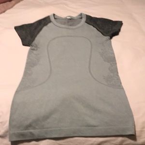 Lululemon T-shirt
